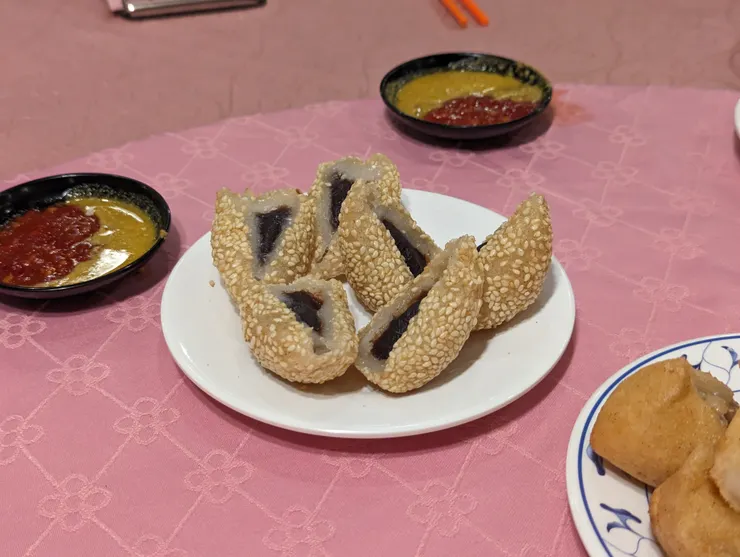 金獅樓的芝麻球是這次用餐的意外收穫