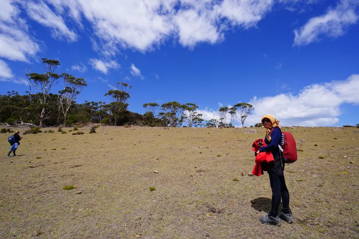 走捷徑~等等要趕路
