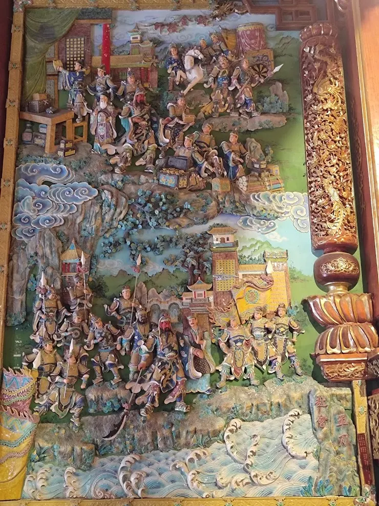 浮雕工藝班（圖片截圖於網路）