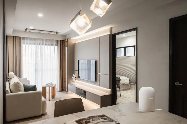 原作品連結：EHO設計品牌，美術白天鵝 E8