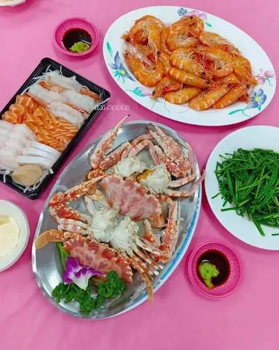 滿滿的海鮮大餐(圖片截圖於網路)