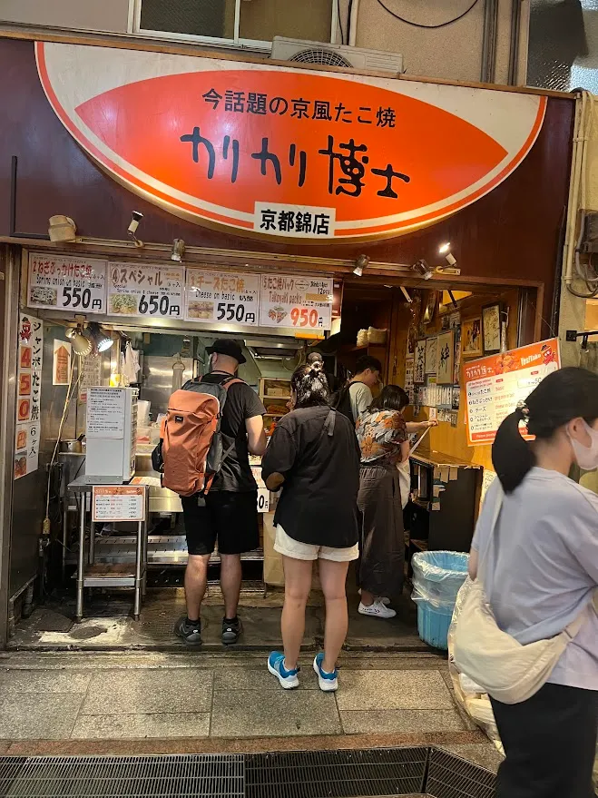 博士章魚燒人流絡繹不絕