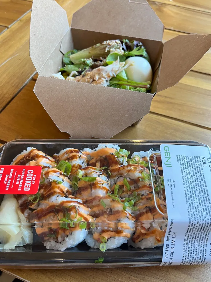 Whole foods 超市─健康自助餐+壽司