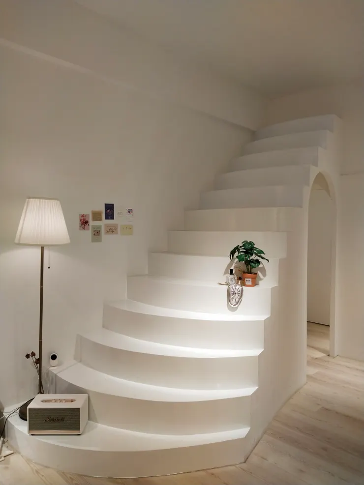 店內最吸晴的就是這個階梯