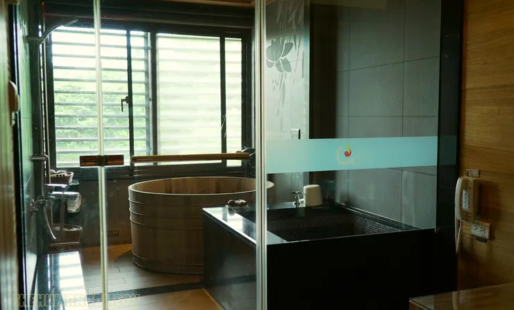 金都精緻溫泉飯店：親水景觀冷熱湯屋 - 小湯屋