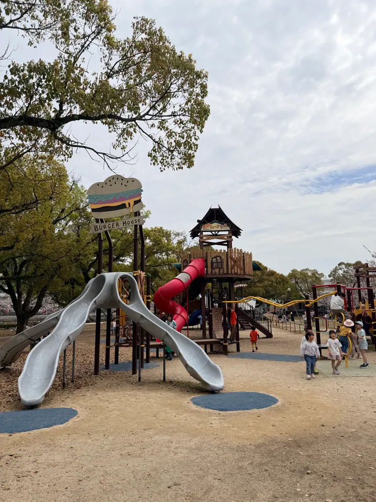 有超大兒童遊樂設施