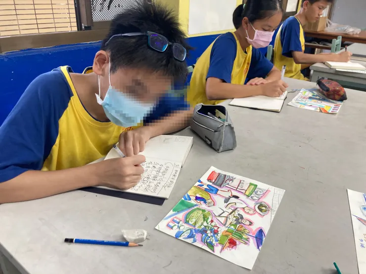 用書寫提取與整理腦袋中的創意文字｜from Jinna Sun