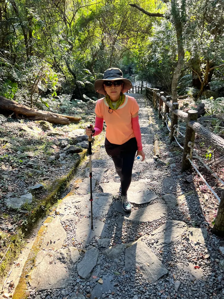 秋高氣爽 陽光迤邐