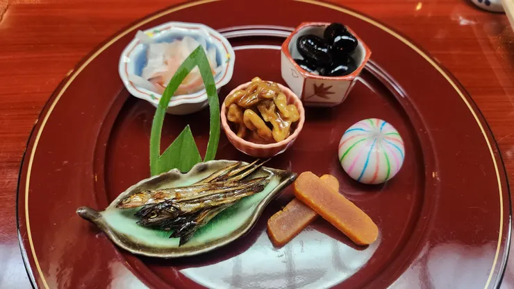 日本料亭的新年料理，台灣的烏魚子比日本好吃。