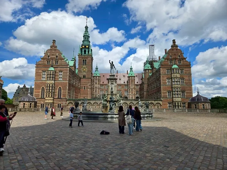 斐特列城堡(又稱水晶宮)