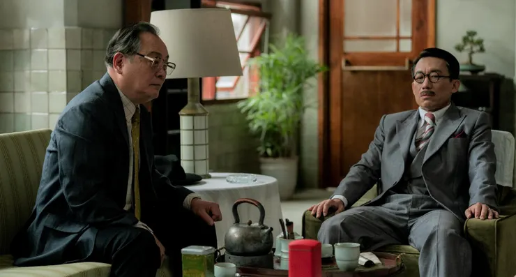 《茶金》一劇光語言就有6~7種，因此演員經常要說上多種語言