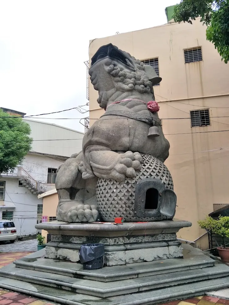 造型獨特的金爐（圖片截圖於網路）