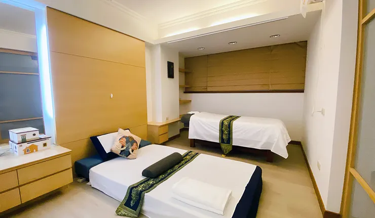 台北泰式按摩推薦【花廂鳥語】精油按摩，五行精油│泰式按摩推薦（預約制）