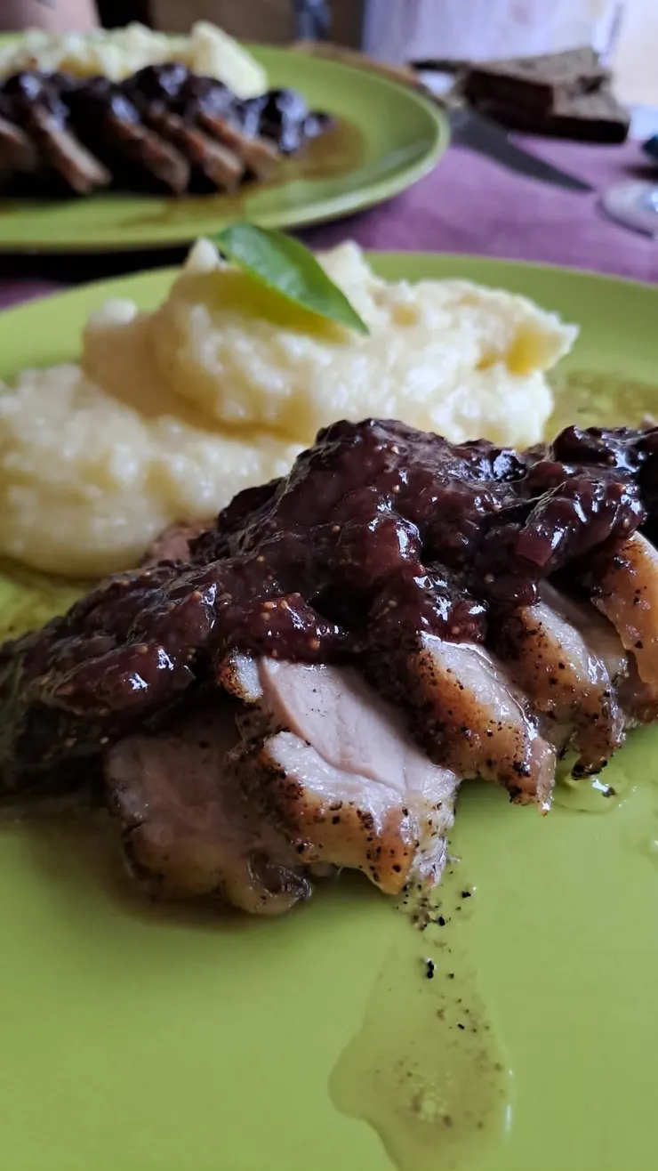 Duck breast with fig jam sauce