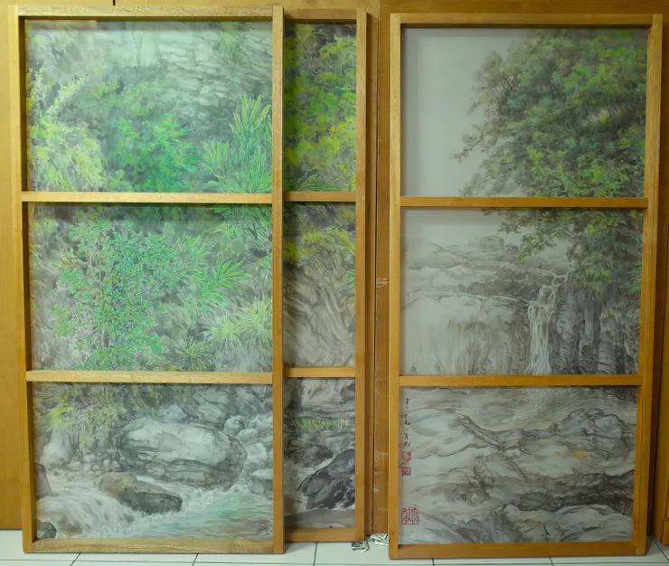 畫布背面的木框