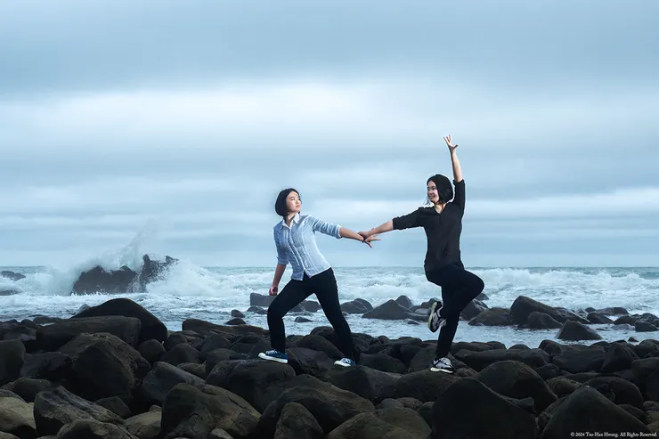 我想他們無論是在多麼險惡的境遇,都還會一直拉扯,一起跳出屬於他們的雙人舞吧?靈感來源:惡劣遊戲之舞。