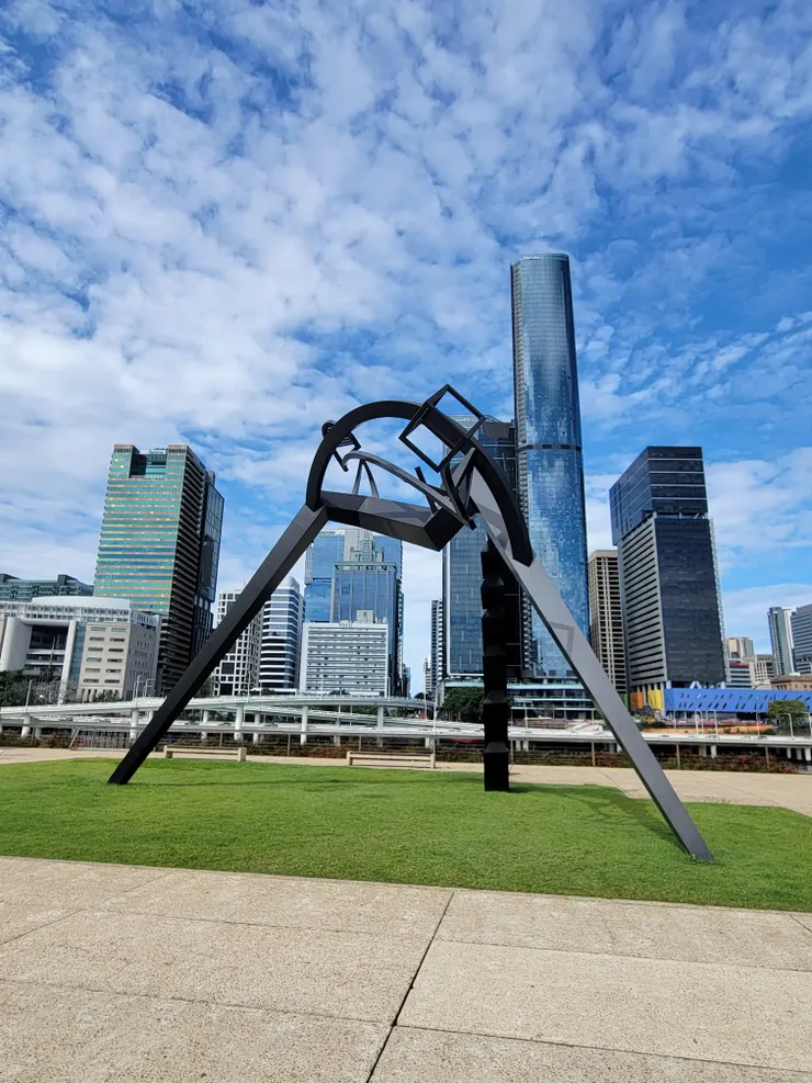 外面也有放了不少裝置藝術或雕塑