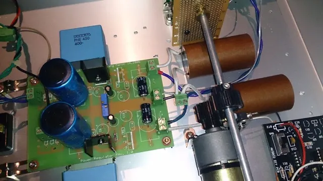 並在穩壓輸出端的 Duelund 0.47uFV/630V CAST PIO 銅箔電容