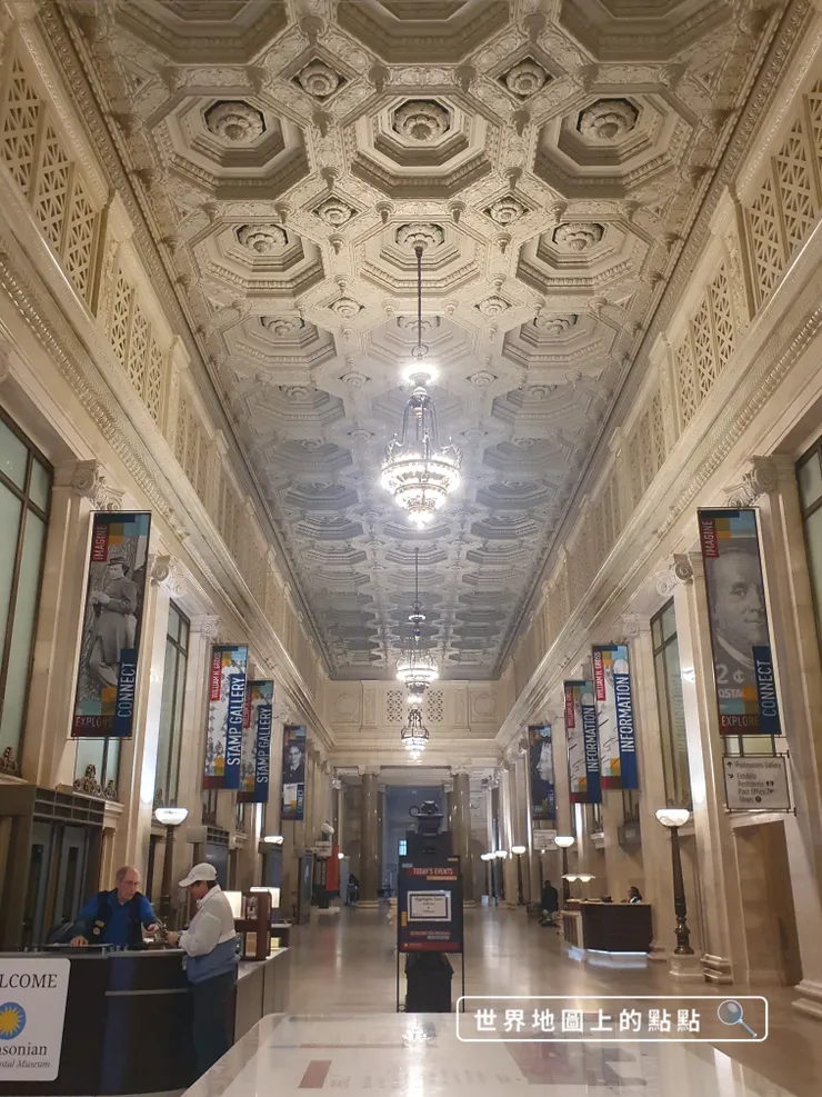 郵政博物館大廳