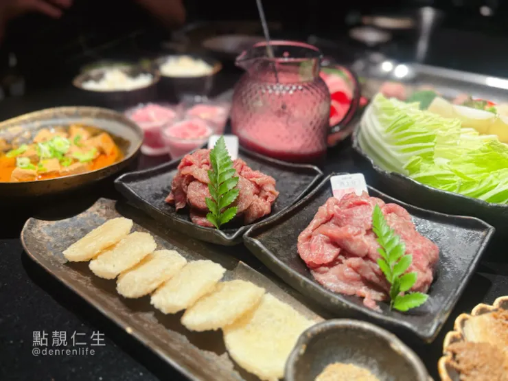 天鍋條子耙耙 圖中前方白白一片一片的