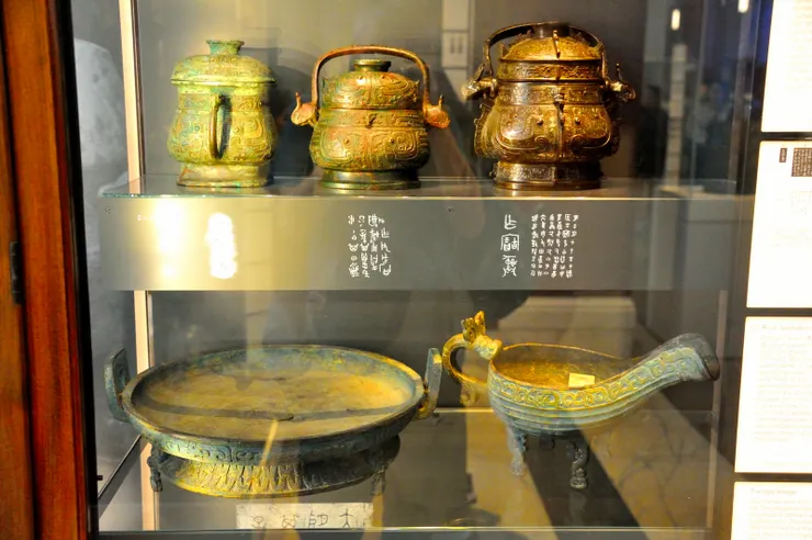 【中國與南亞展室！青銅器。】