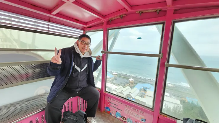 我在遠雄海洋公園愛情摩天輪的車廂內!