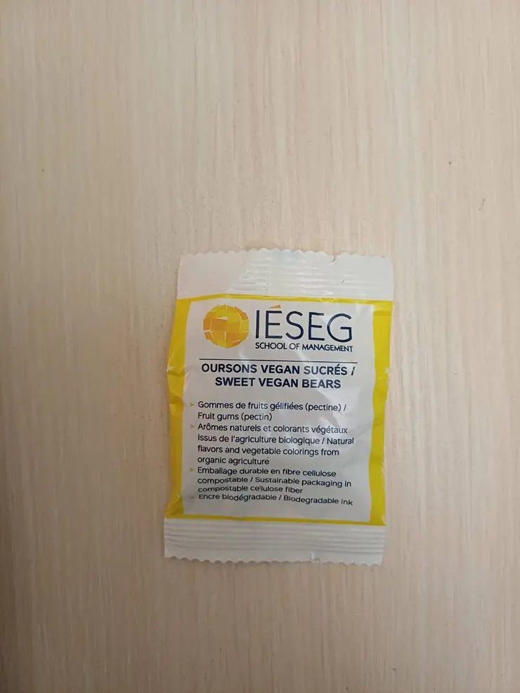 好吃的 IÉSEG 軟糖 (歡送派對拿到的)