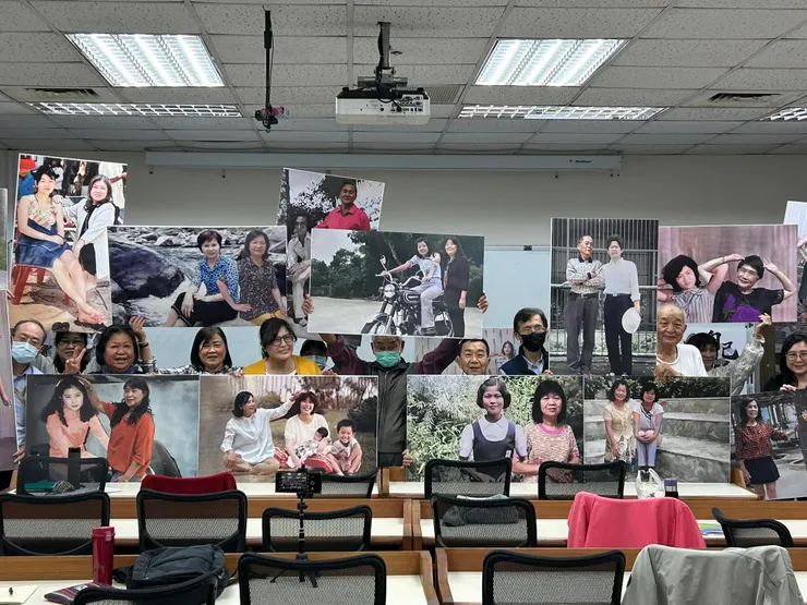 Grandparents share stories, and media spread