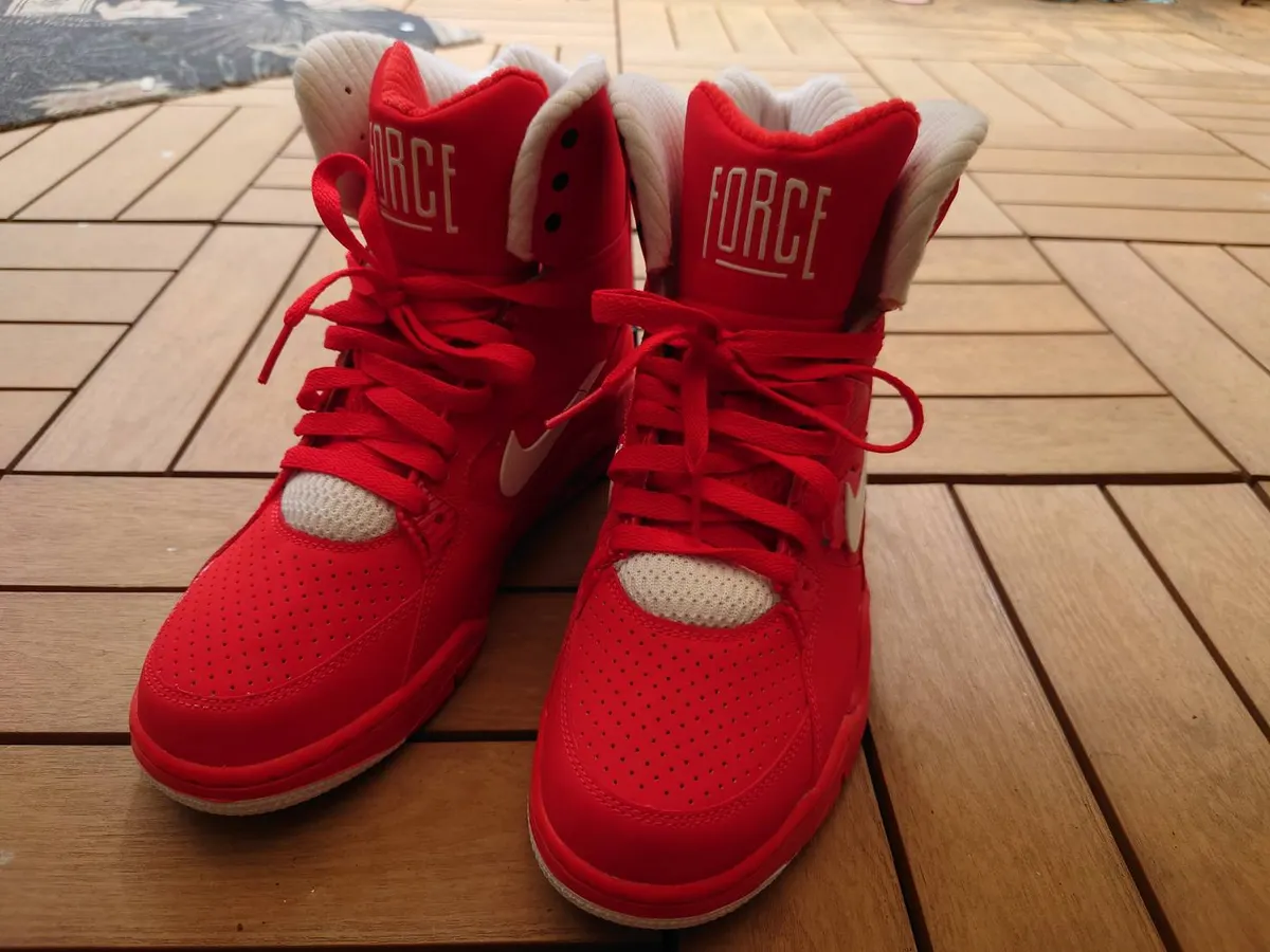 Nike Air Command Force University Red 鞋評
