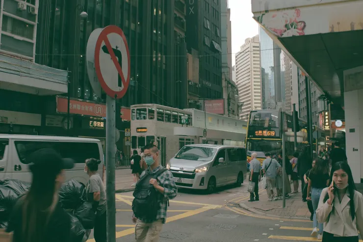 混亂中卻很有自己風格的香港中環一景。