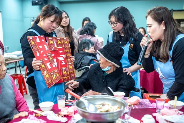 第一線的照服員，成為當地長輩的靠山。