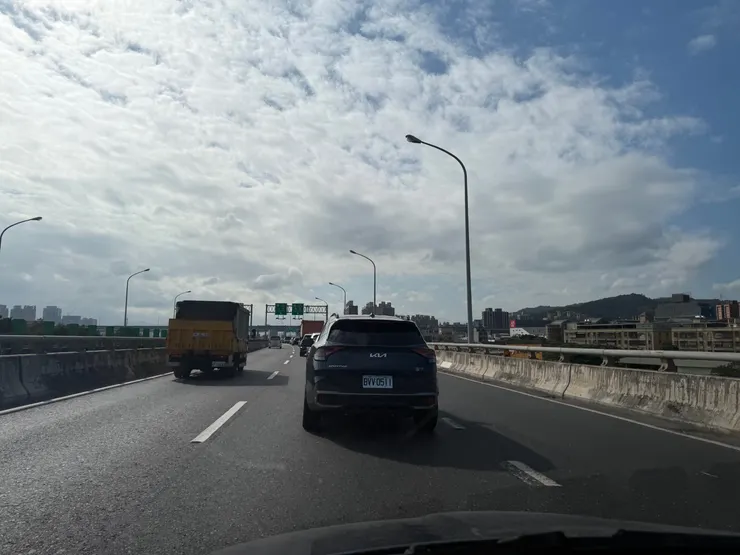 2025/12/22 上班路上的天空