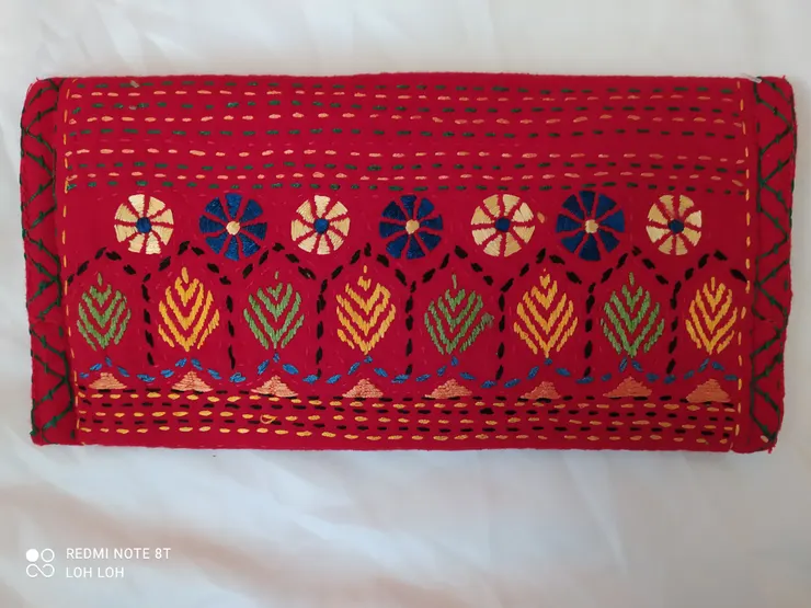 可愛的小布包 當禮物送人 又可做愛心  很有意義 