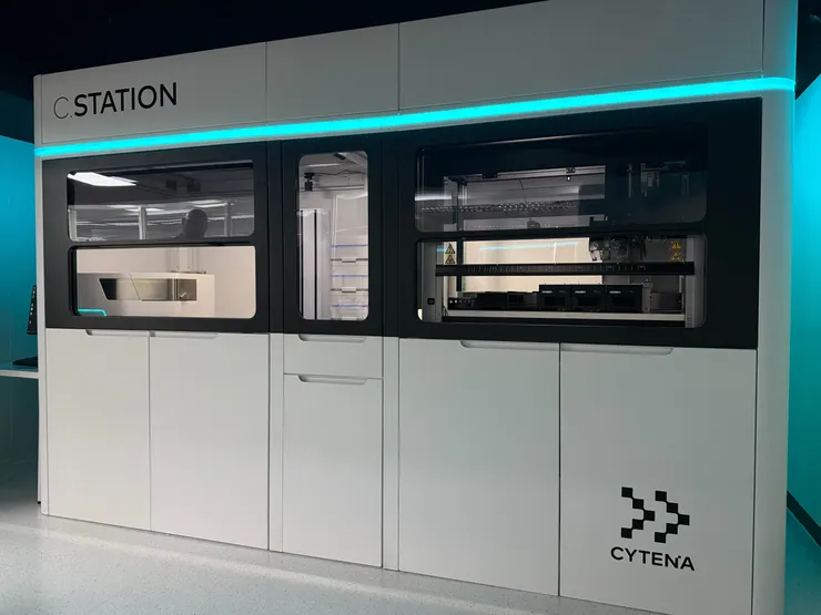 亞太區首座「C.STATION 自動化細胞株開發平台」由偉喬生醫與生德奈共同建置，為新藥研發帶來革命性的效率提升。（資料來源：偉喬生醫）