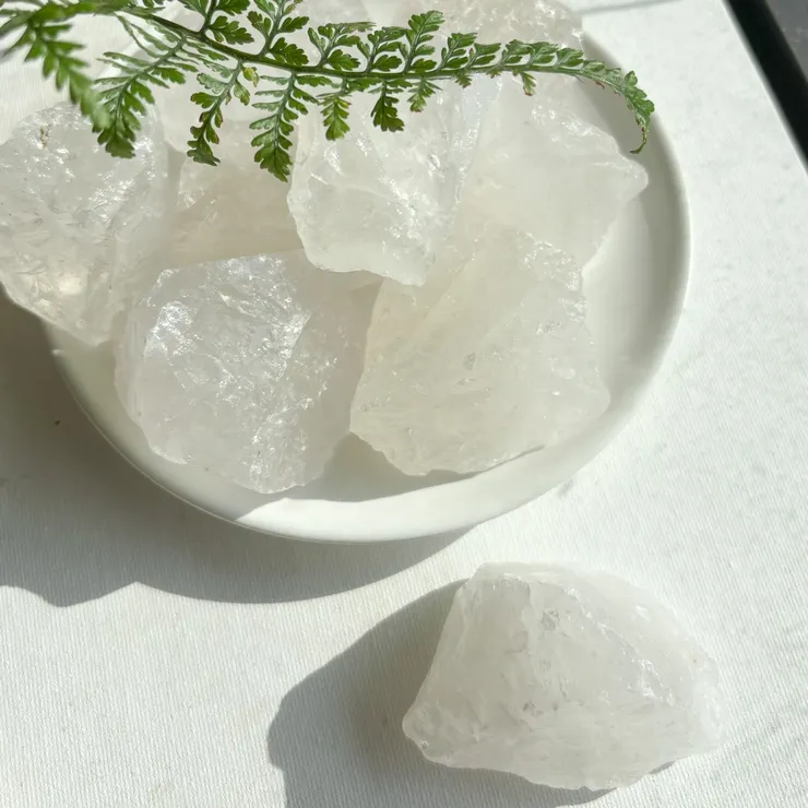 白水晶原礦：照片來自我的水晶社群：水晶之森