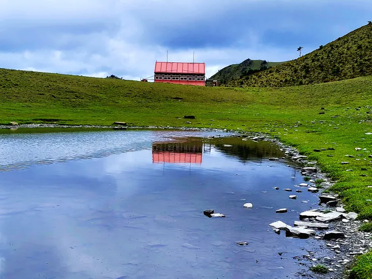 大水窟山屋(H:3227m)