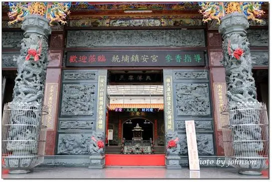 龍柱及浮雕工藝（圖片截圖於網路）