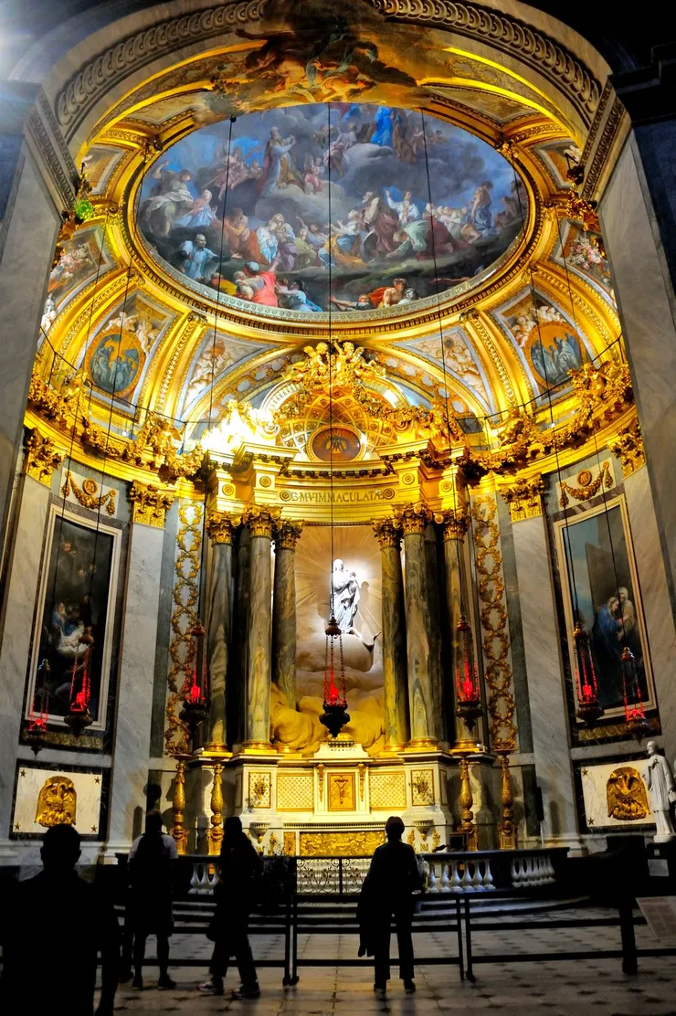 【羅馬式聖許畢斯教堂巴黎第二大 用神秘為它添聲名是達文西密碼！華麗的聖母禮拜堂。】