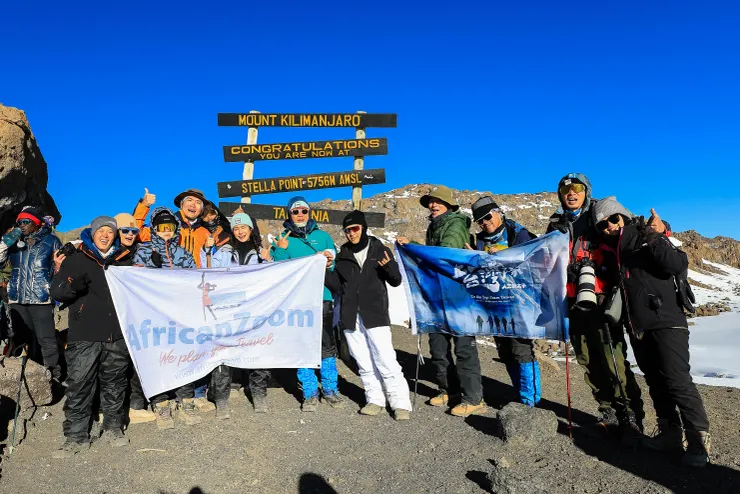 上山吧！台灣隊全員登頂stella point!