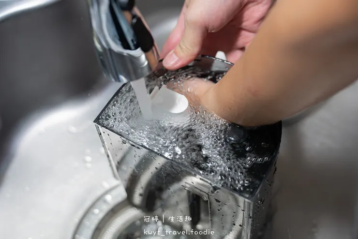 洗沙發床墊機器_海爾蒸氣織物清潔機【白兵長R9】_想洗就洗一