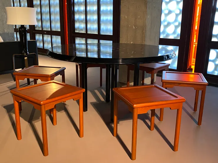 虹盧的餐桌凳組