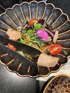 先前也已經提到過，再怎麼省錢也是有極限的，這並不代表省錢就不重要，而是要去思考如何增加更多金錢，以達成自己的目標。當然，這期間會出現想要快速獲利的想法，也知道這樣的思考方向已經被大部分人所推想過，如果有那種容易賺錢的方法，那還輪得到自己去做嗎？