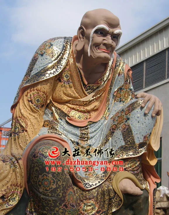 阿氏多尊者‌彩繪佛像左側近照現場實拍圖