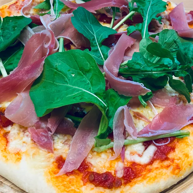 後來真的好好做了一波自製披薩