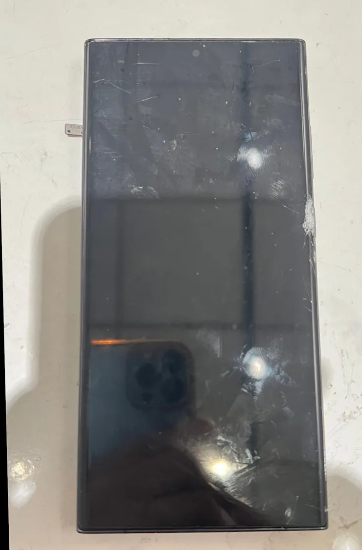 三星手機螢幕玻璃破裂