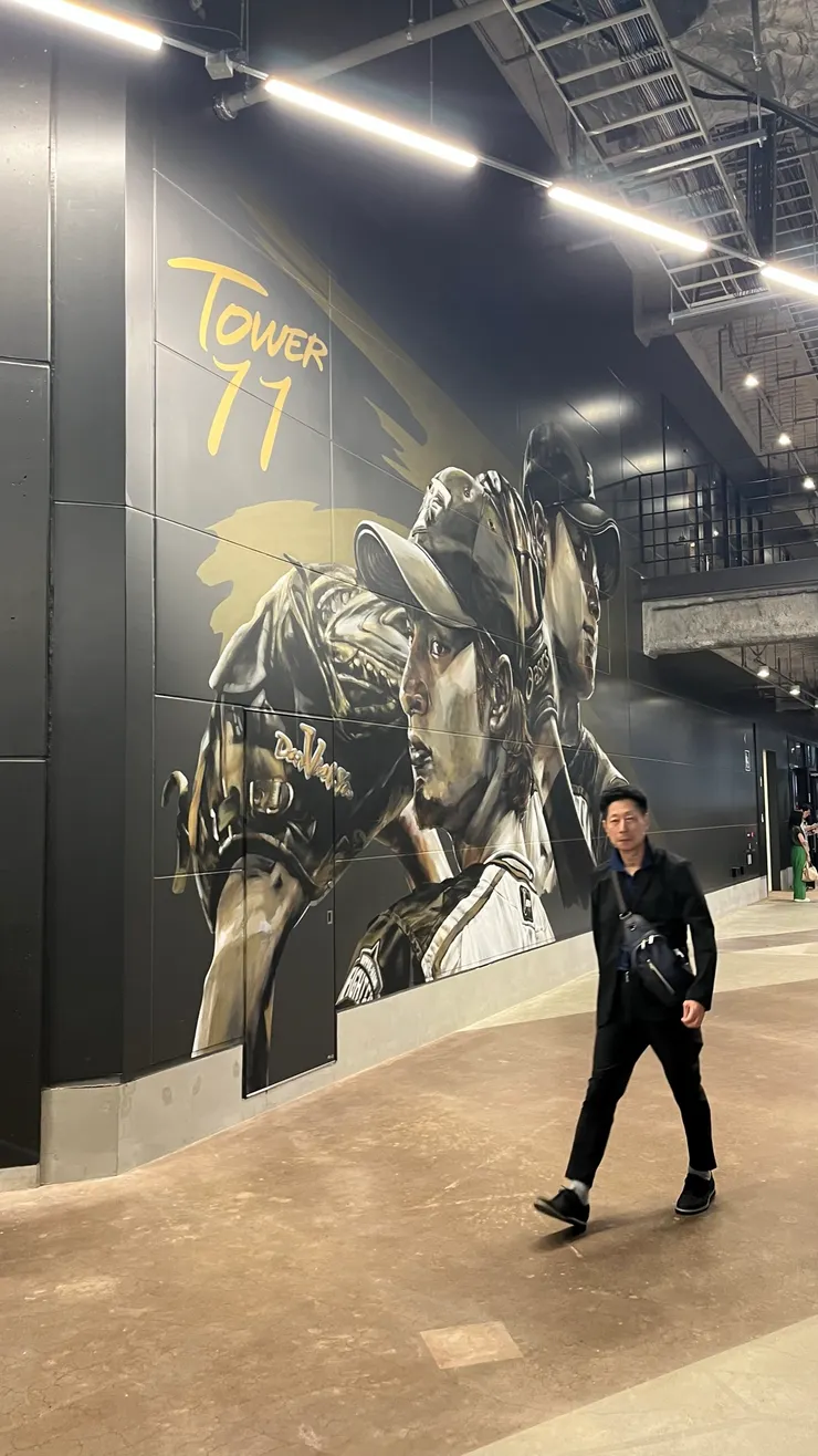 要抓到空檔才能拍空景。