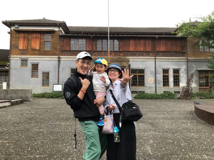 小J家族在花蓮糖廠合影