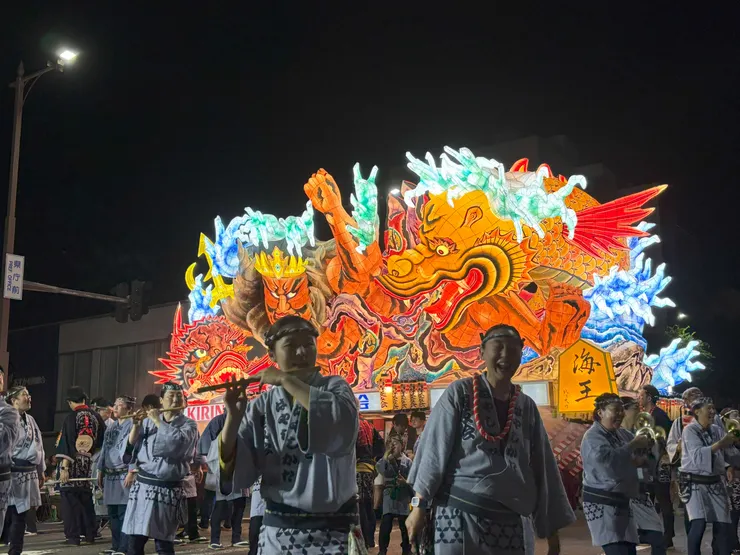 睡魔燈車與囃子