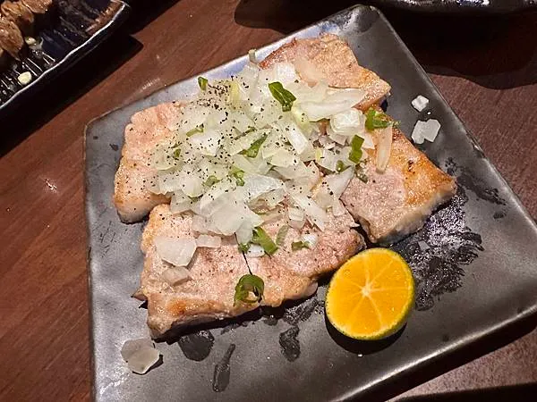 【士林美食】大村武串燒居酒屋-路邊的日式恣意小角落。士林美食