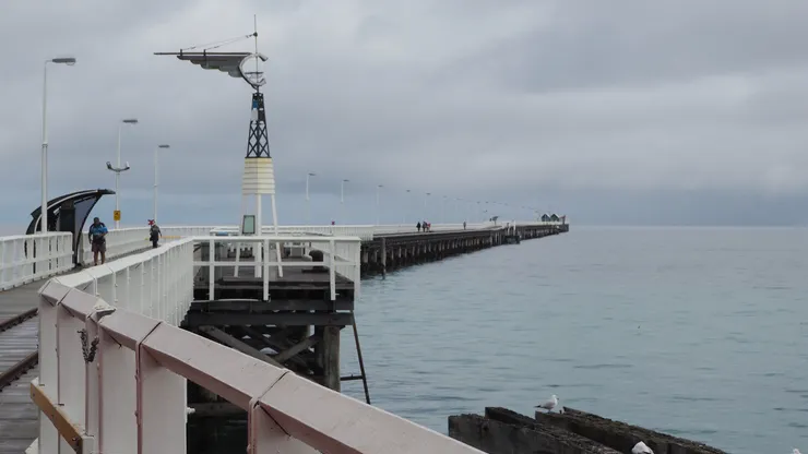 長堤終點是水下觀測站（Underwater Observatory）
